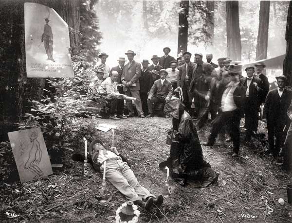 1Bohemian-Grove,-Sursa-Sondra-London.jpg