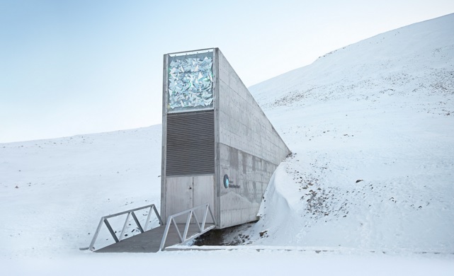 exteriorul-depozitului-seminte-din-svalbard.jpg
