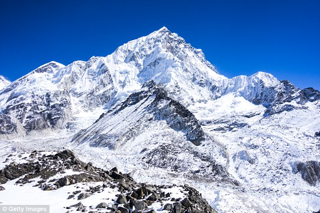 mount everest.jpg